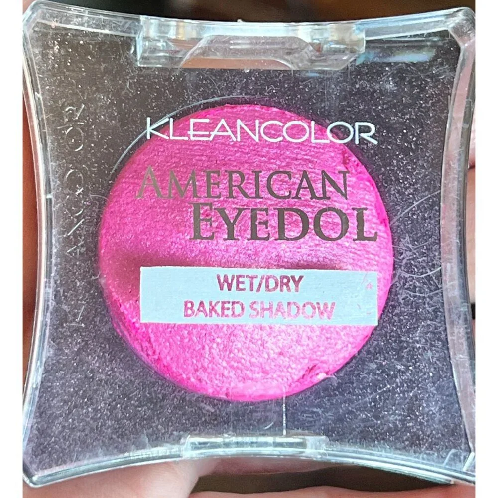 Kleancolor American Eyedol Wet/Dry Baked Eyeshadow Set Burgundy & Fuchsia